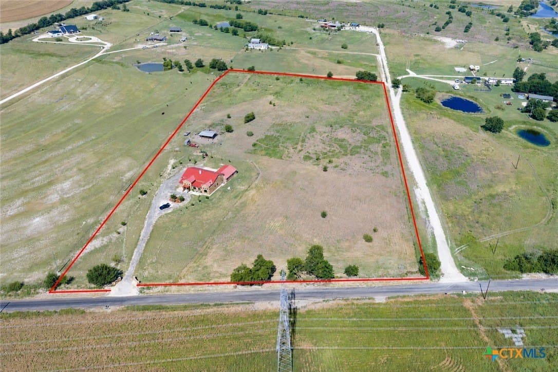 10.2 acres in Williamson County - photo 2
