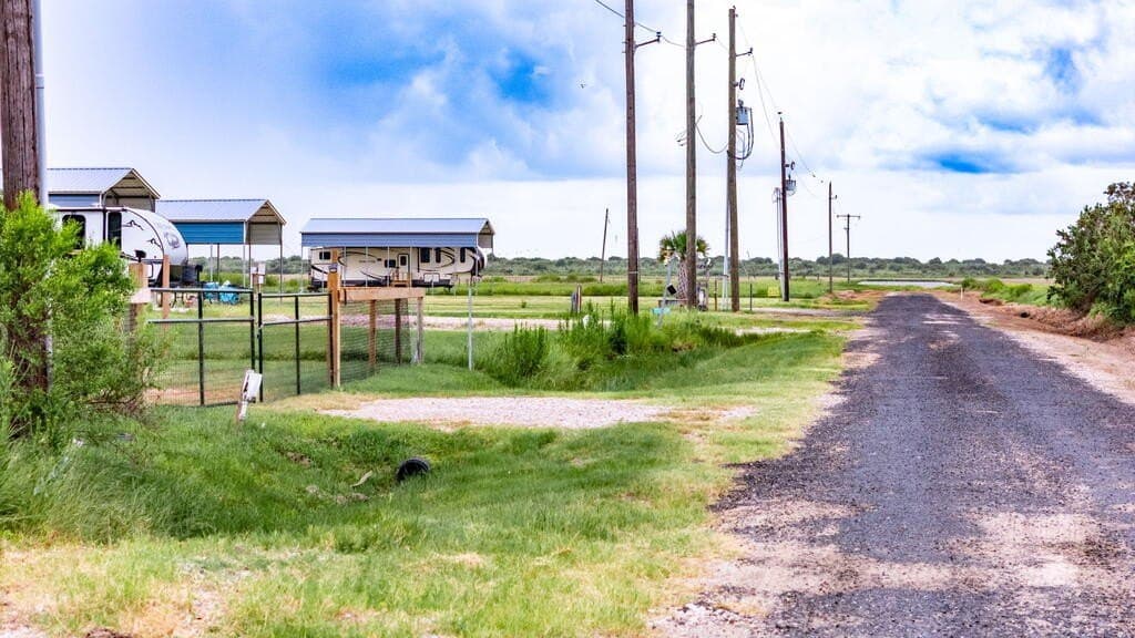 0.2 acres in Texas County - photo 23