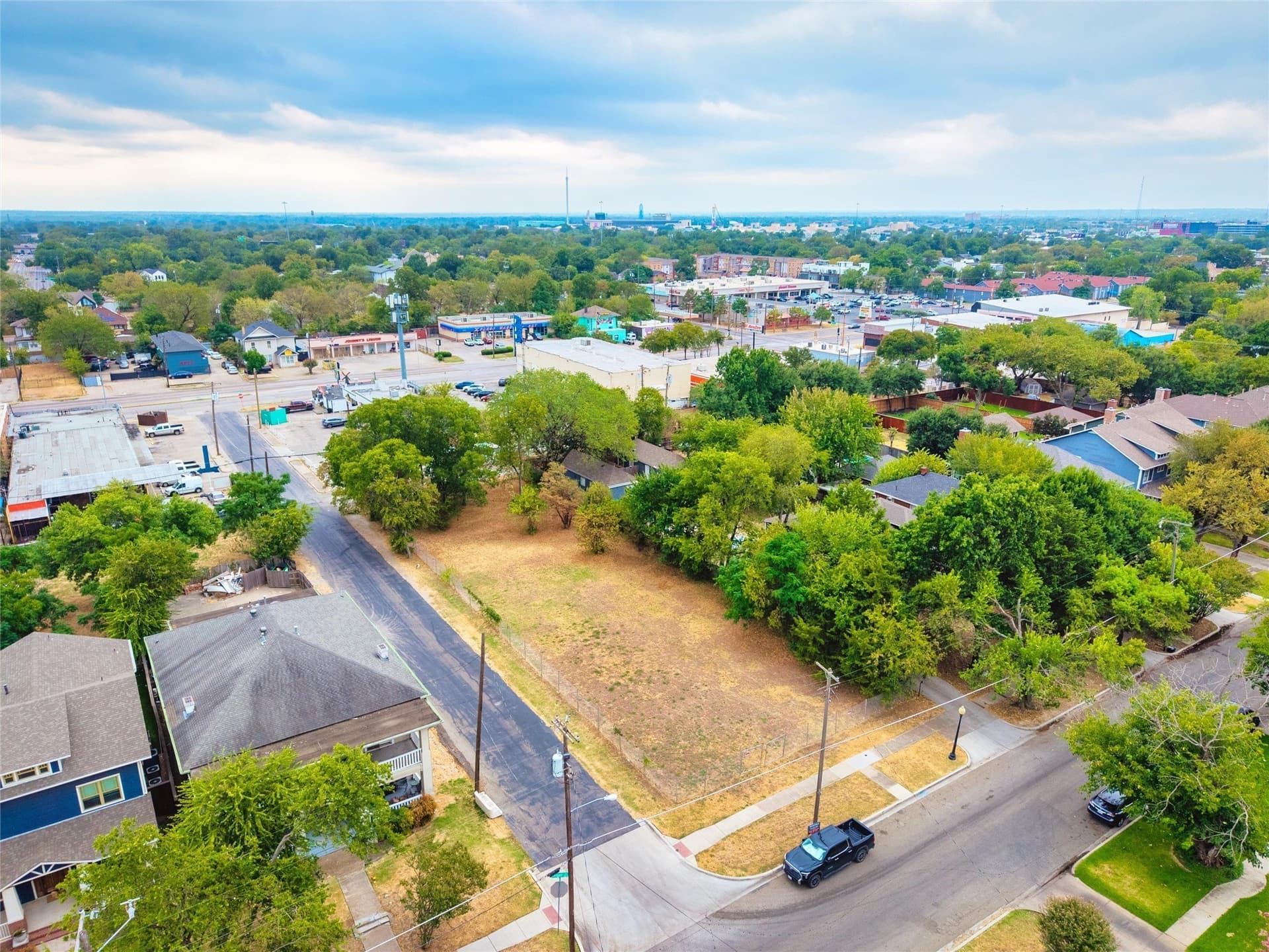 0.41 acres in Dallas County - photo 11
