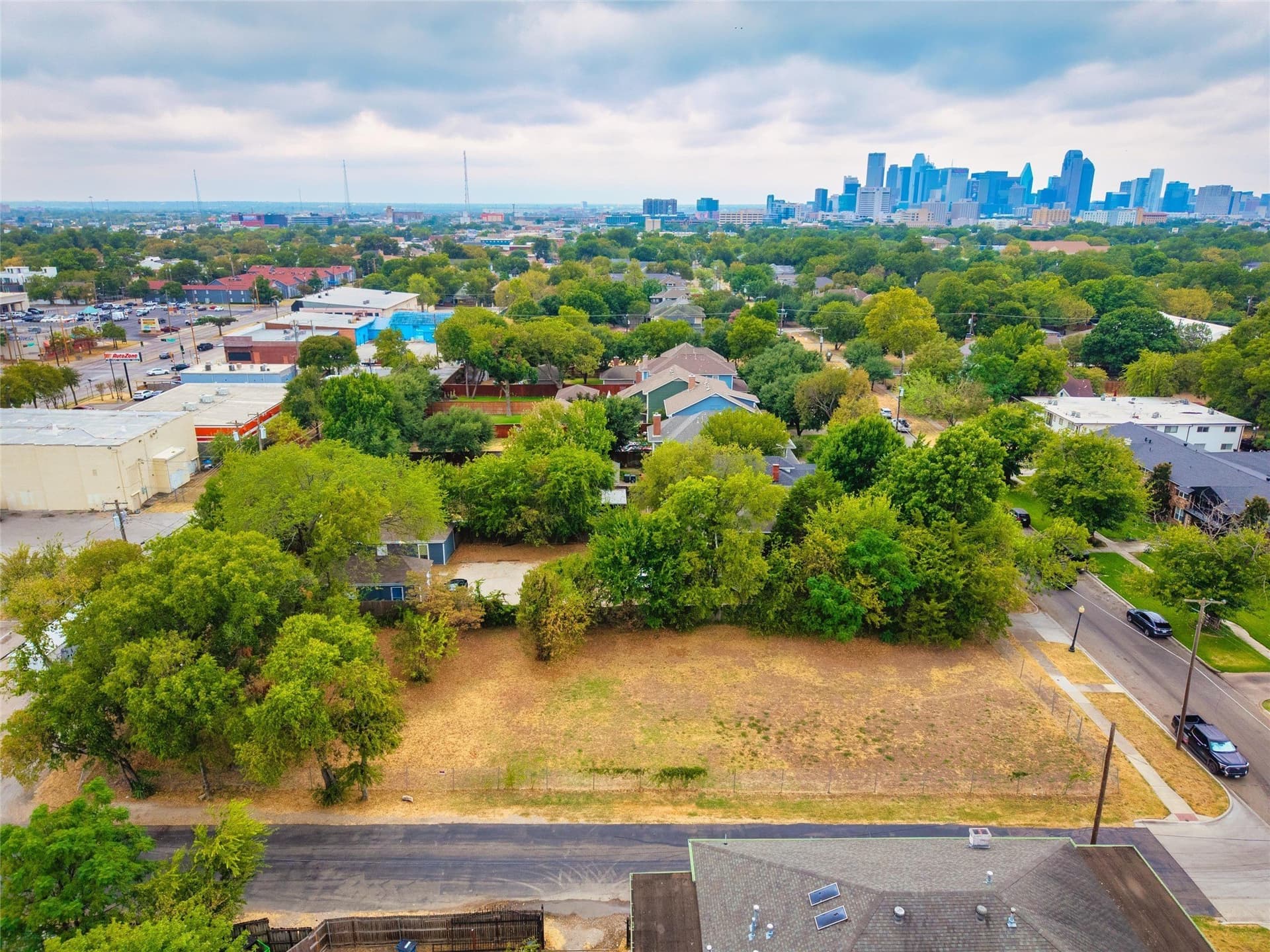 0.41 acres in Dallas County - photo 9