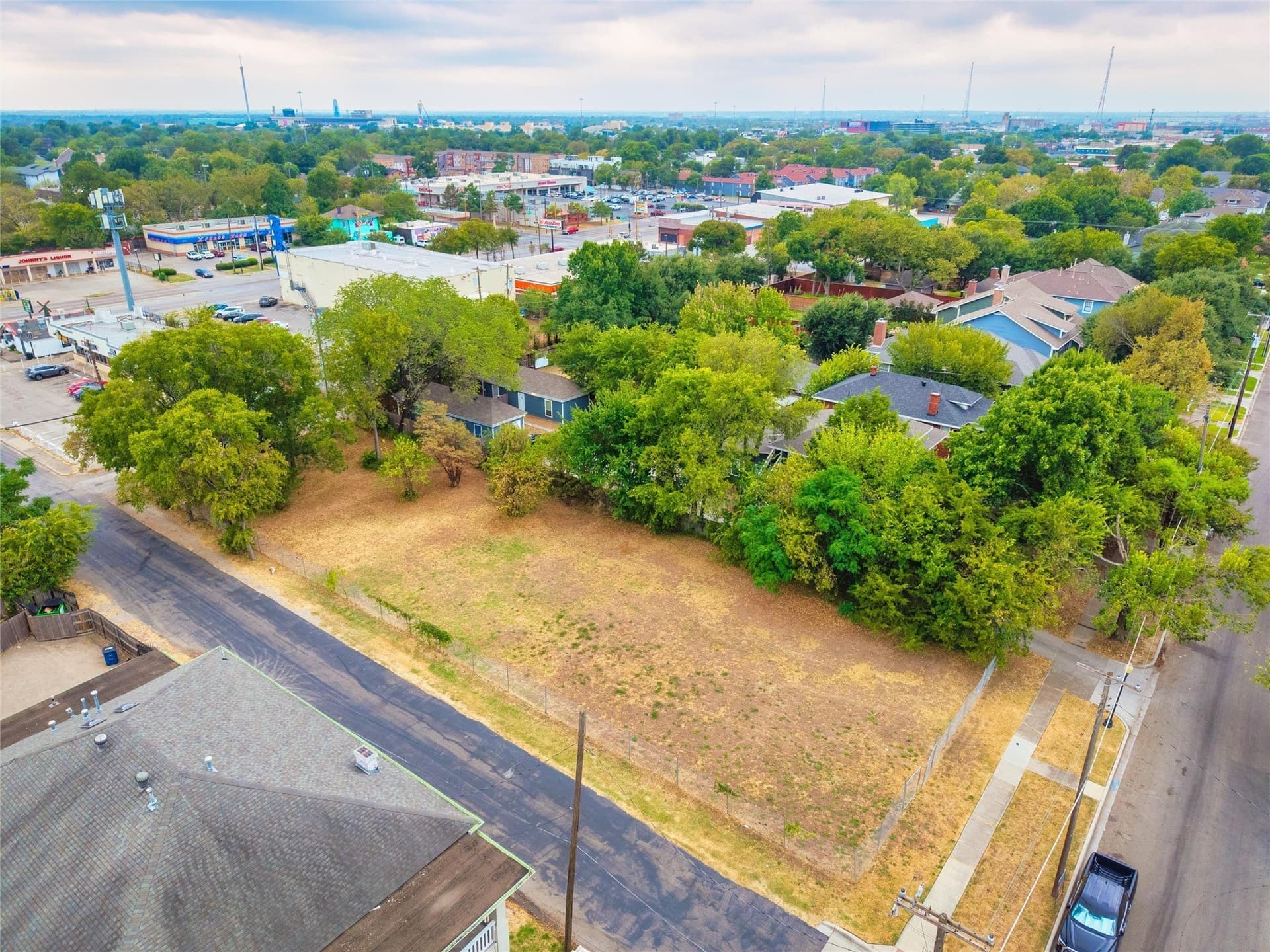 0.41 acres in Dallas County - photo 8