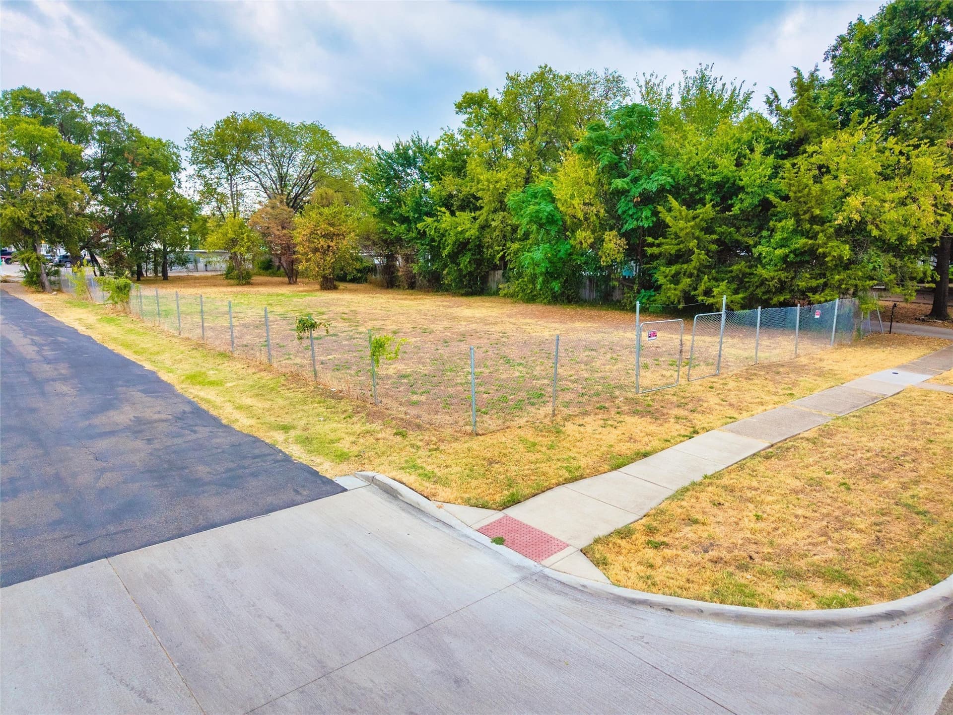 0.41 acres in Dallas County - photo 3