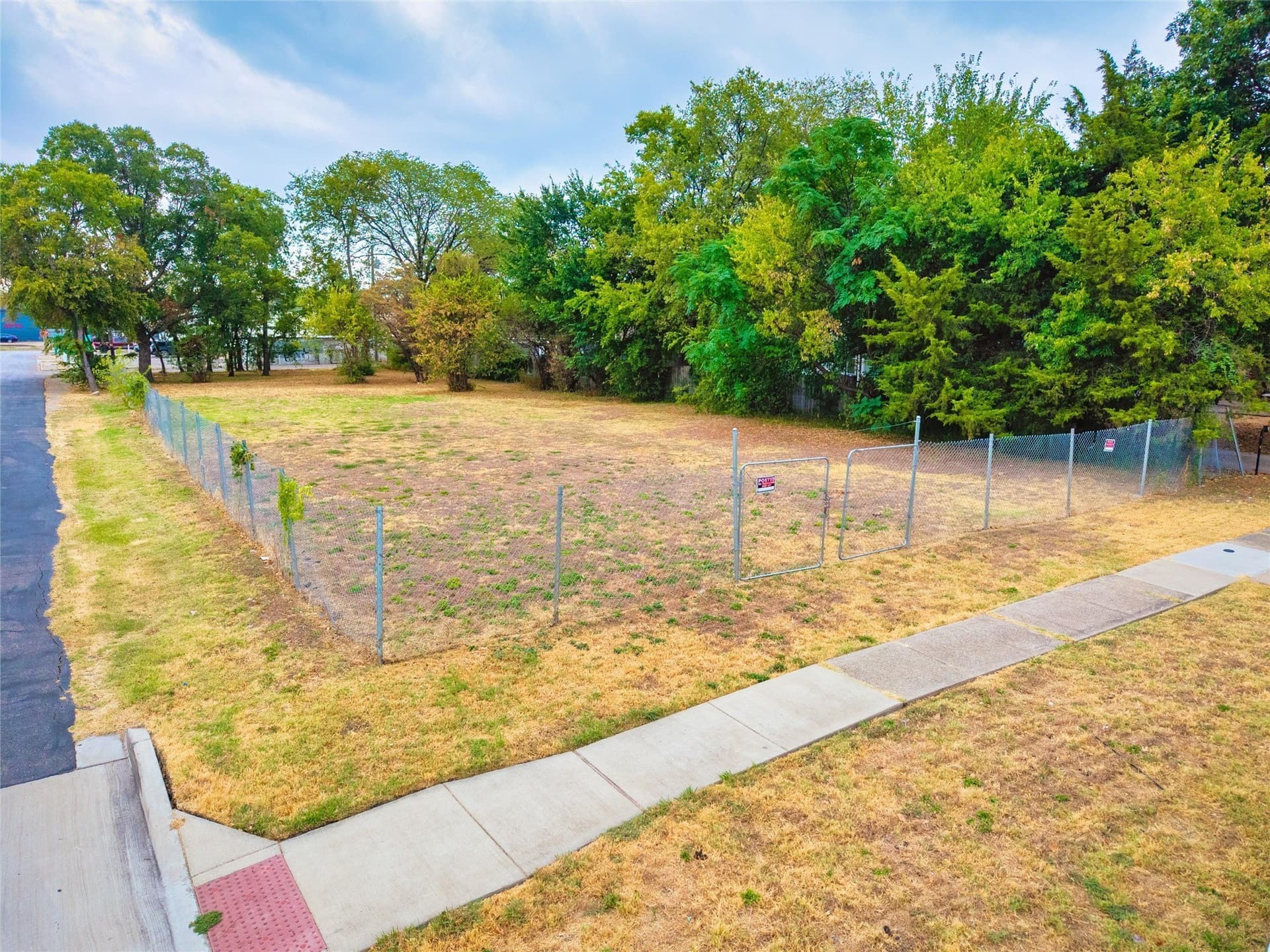 0.41 acres in Dallas County - photo 4
