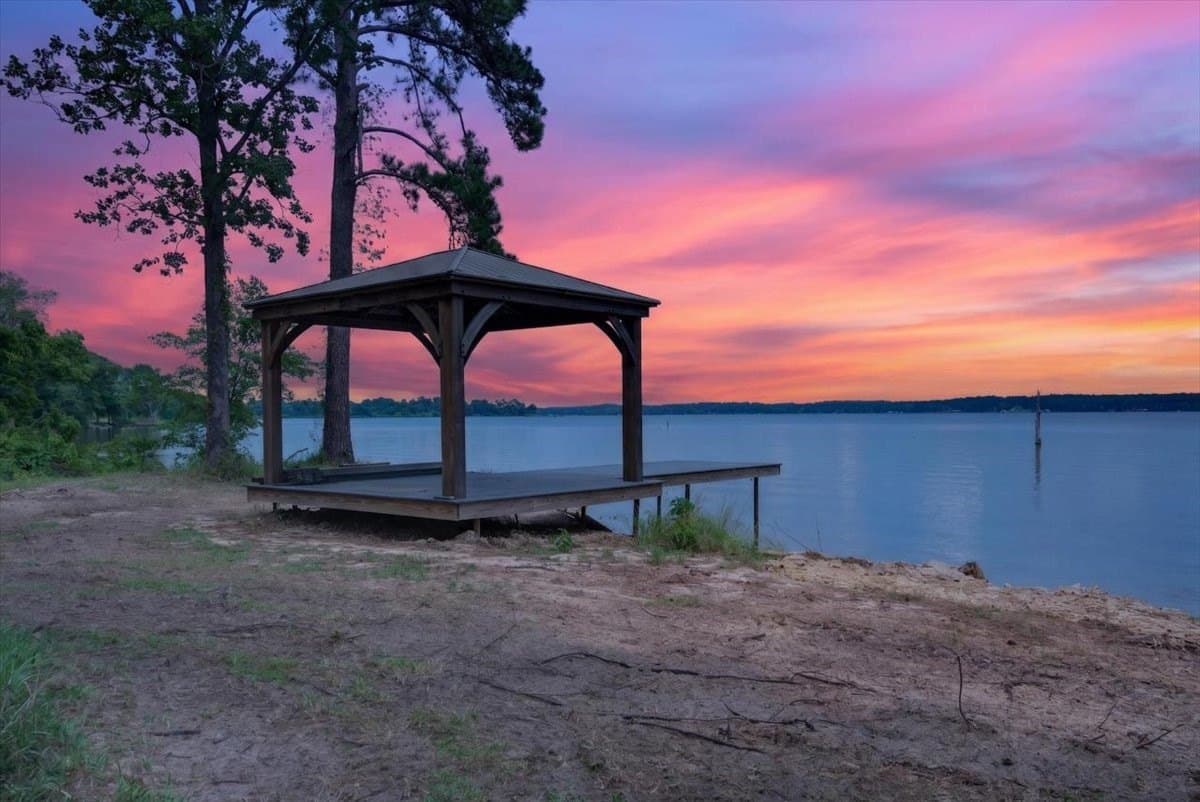 26.05 acres in Henderson County - photo 4