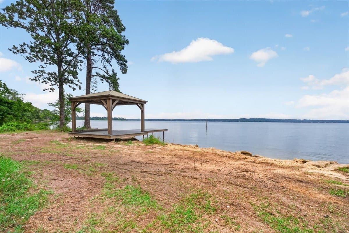 26.05 acres in Henderson County - photo 25