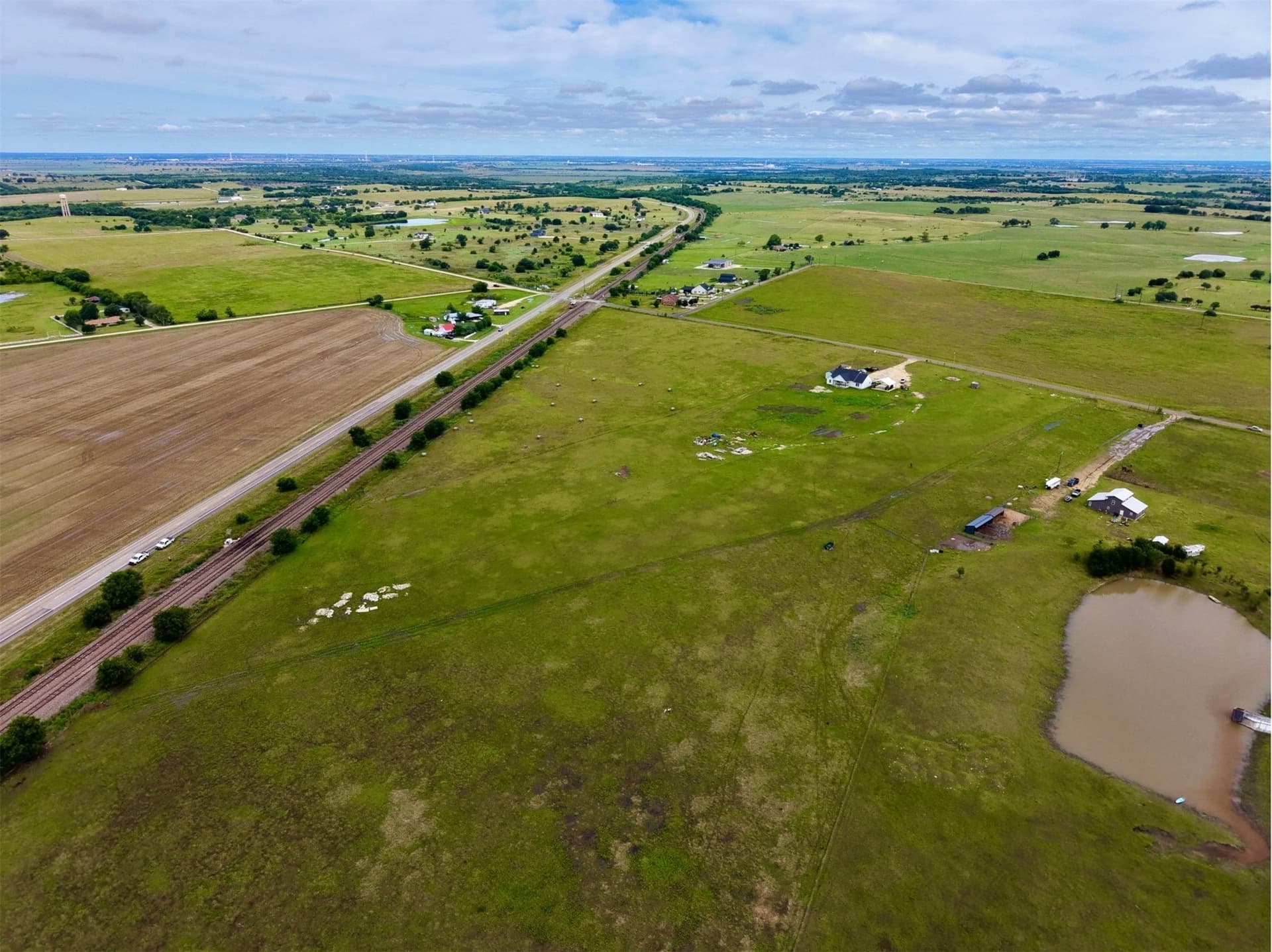 5.06 acres in McLennan County - photo 4