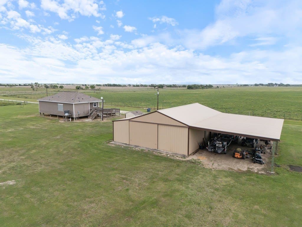 14.24 acres in Blessing Area County gallery image 2