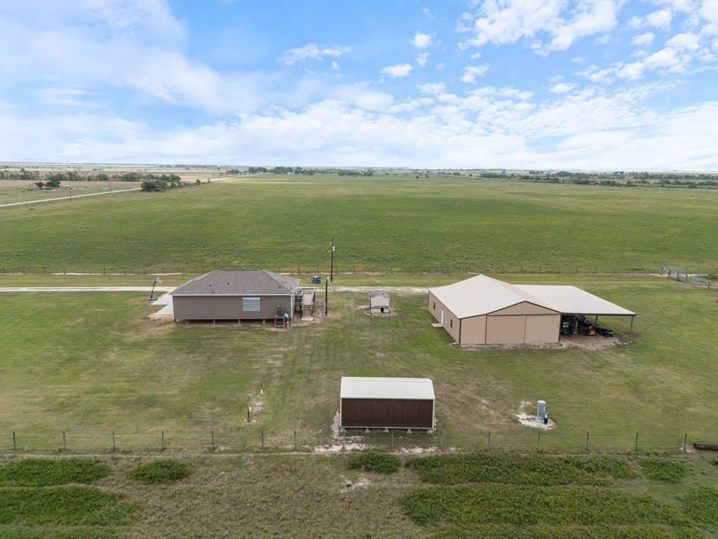 14.24 acres in Blessing Area County gallery image 4