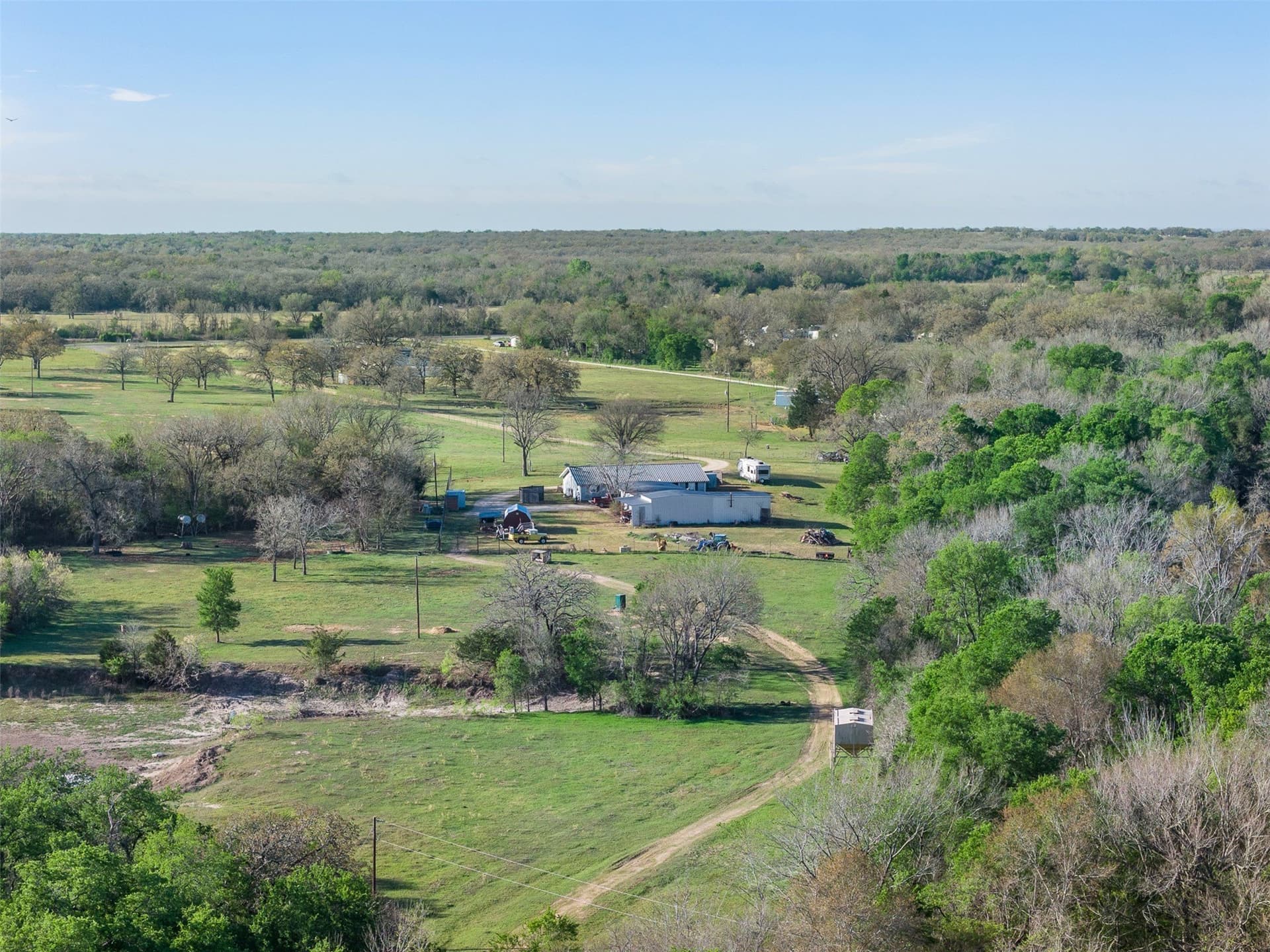 285 acres in Milam County