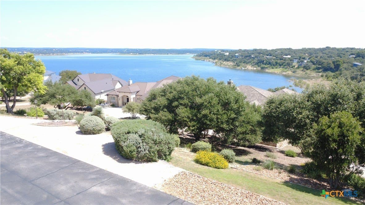 0.84 acres in Comal County - photo 18
