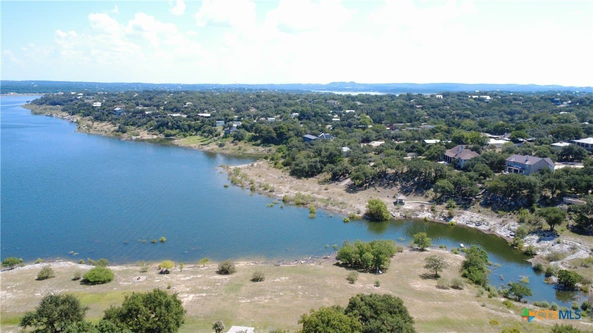 0.84 acres in Comal County - photo 8