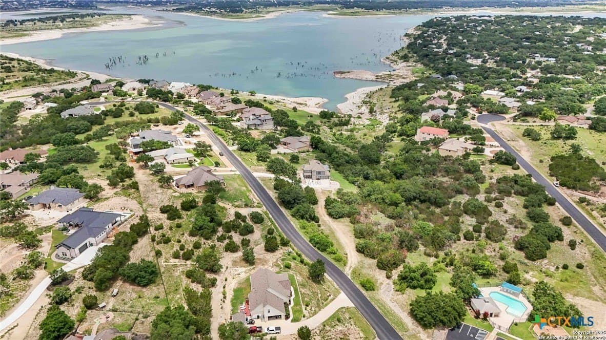 0.84 acres in Comal County gallery image 4