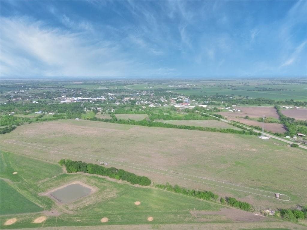 10 acres in Falls County featured view