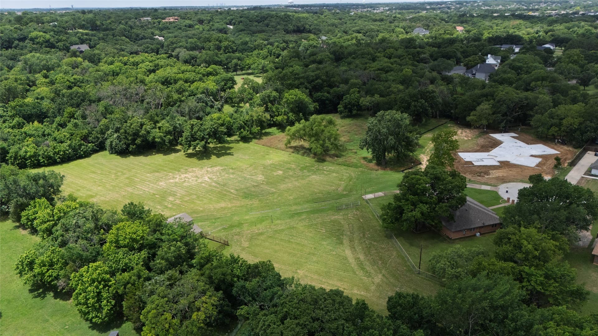 4.71 acres in Tarrant County - photo 10