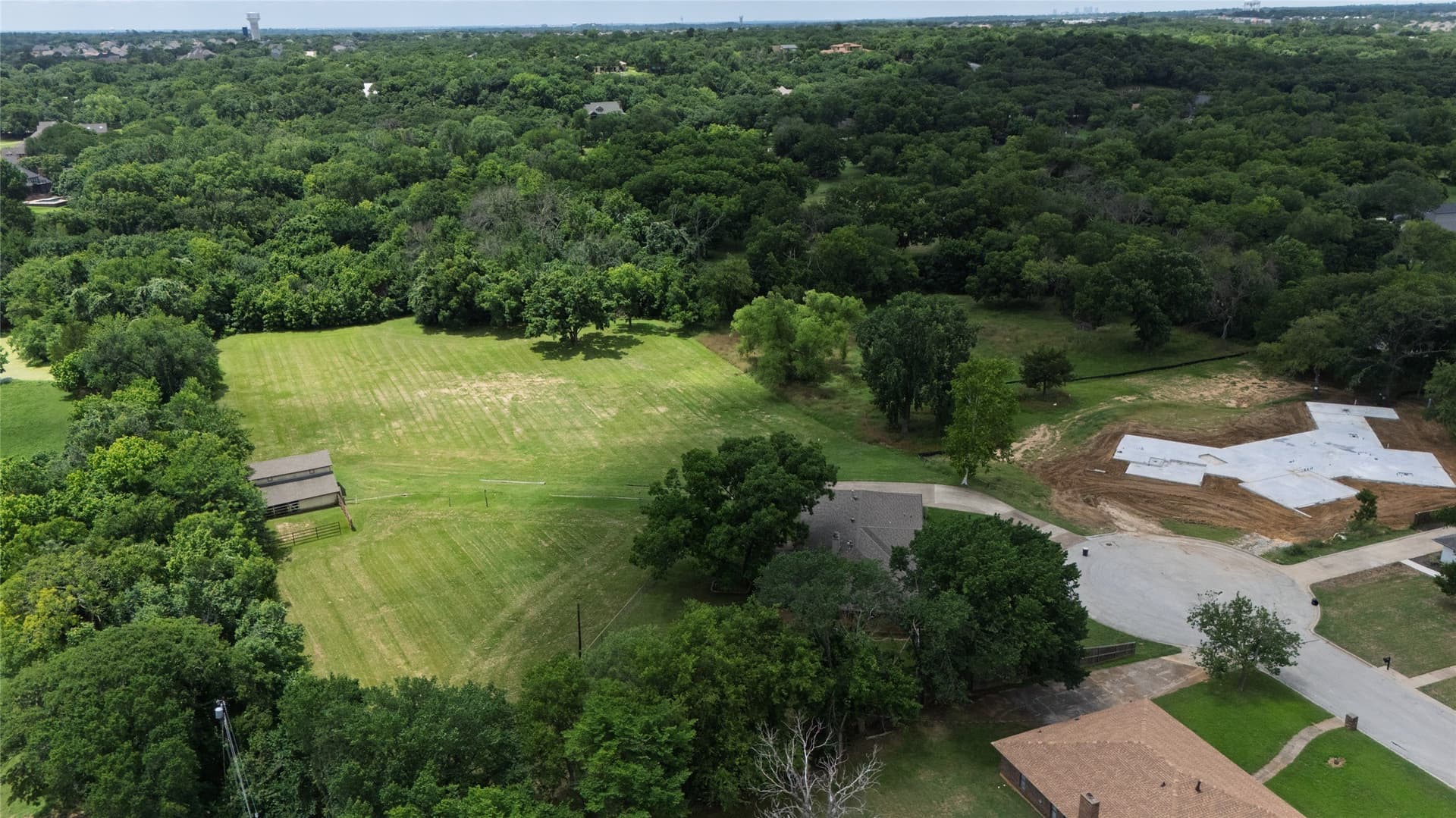 4.71 acres in Tarrant County - photo 8