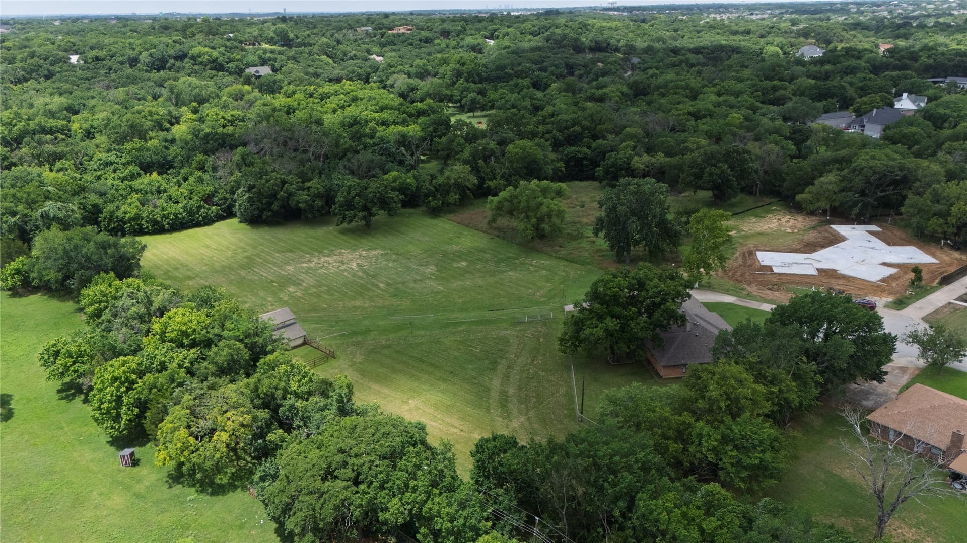 4.71 acres in Tarrant County - photo 9