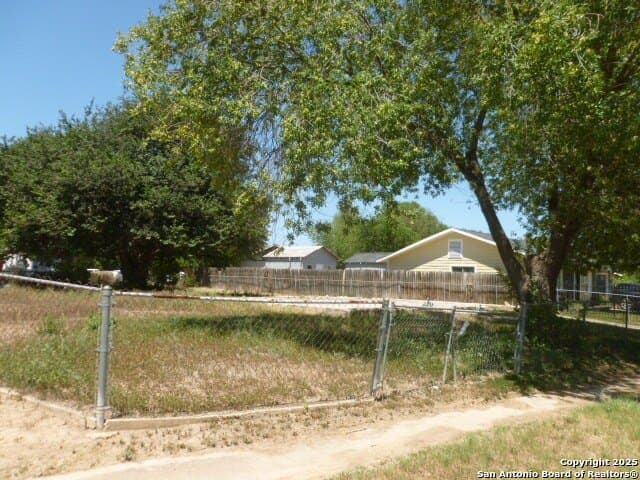 0.16 acres in Bexar County gallery image 2