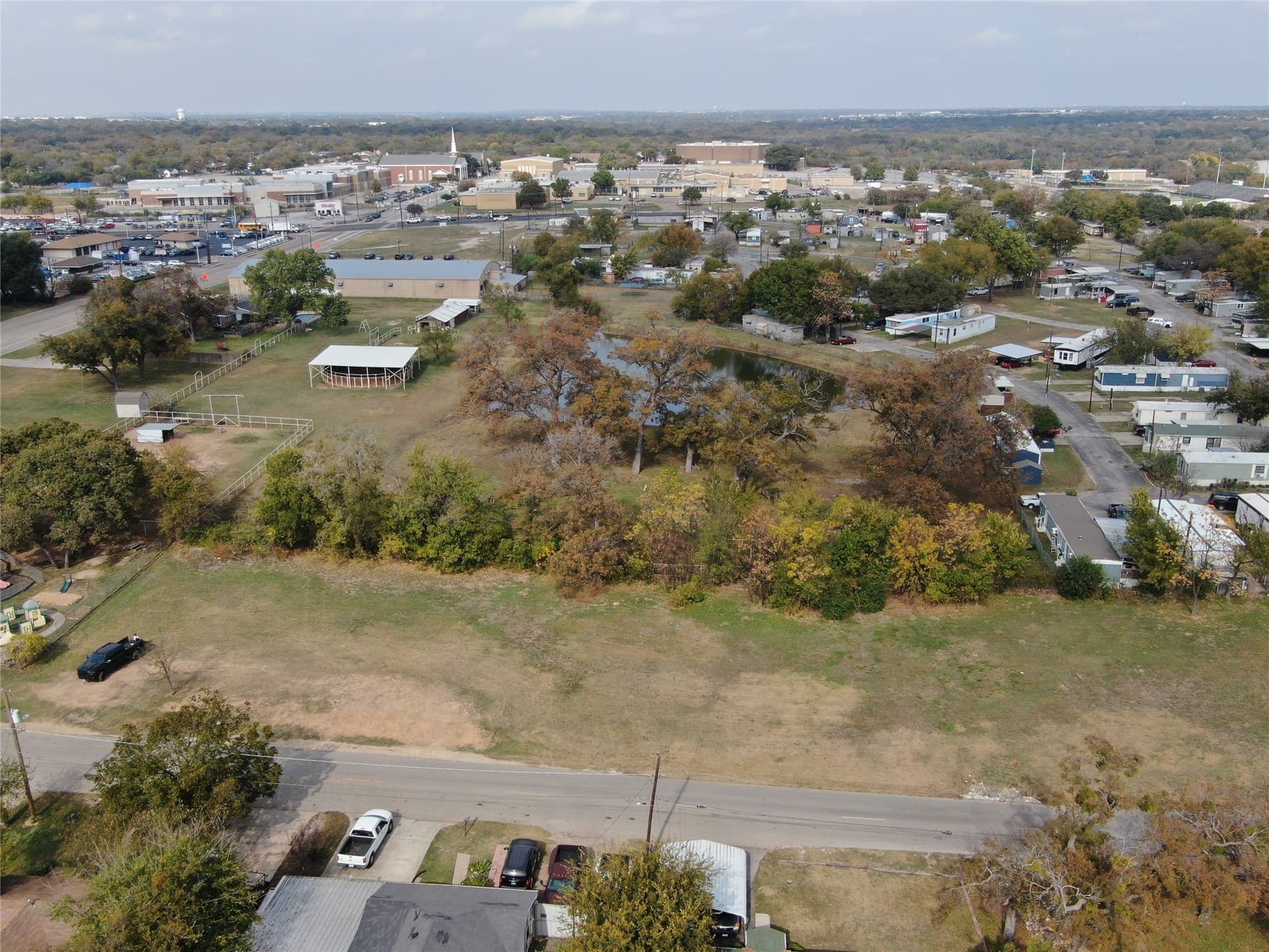 0.77 acres in Tarrant County gallery image 4