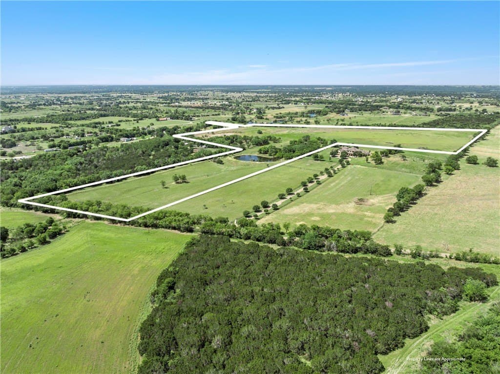 41.71 acres in McLennan County - photo 3