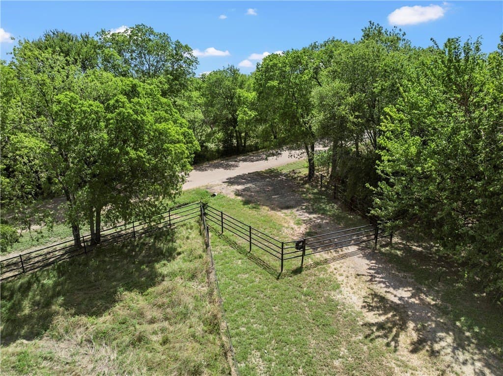 41.71 acres in McLennan County - photo 4