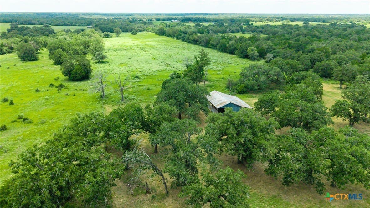 15.8 acres in Lavaca County gallery image 4