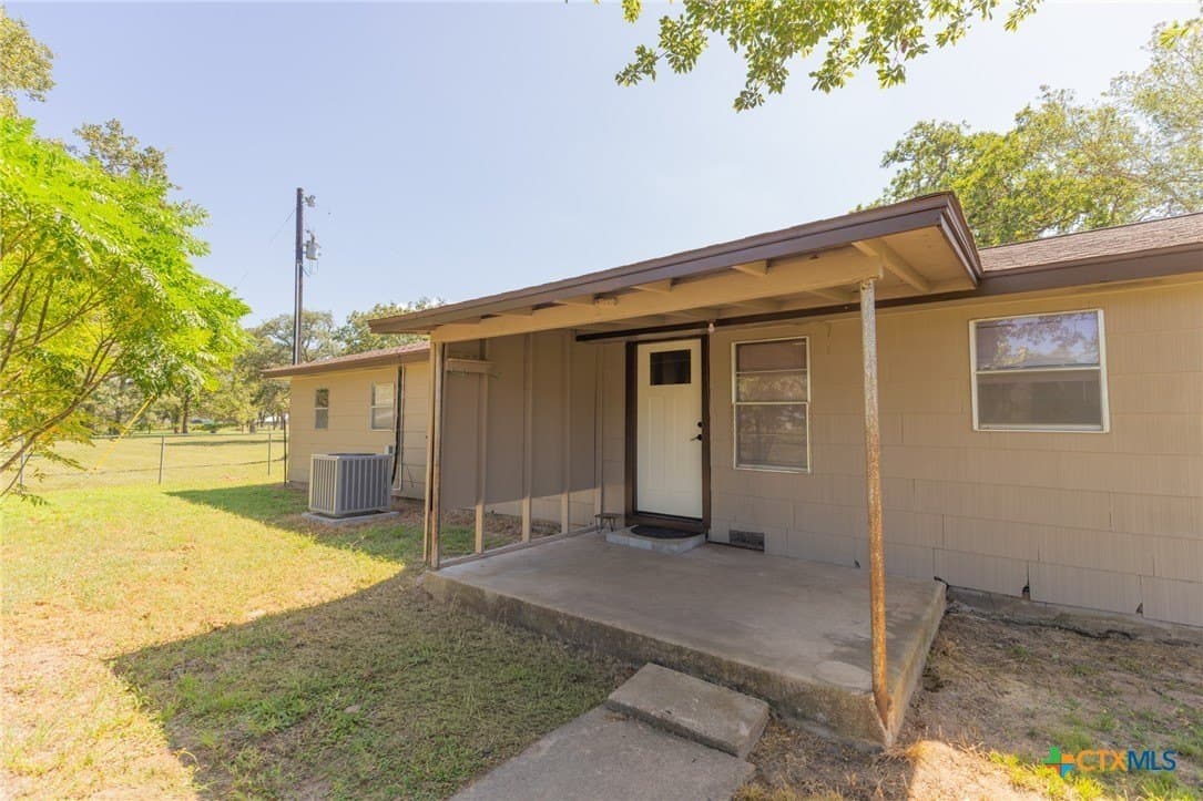 15.8 acres in Lavaca County - photo 31