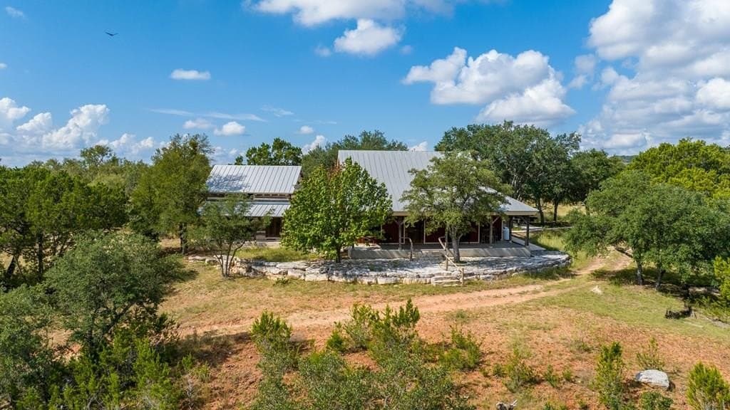 15 acres in Gillespie County