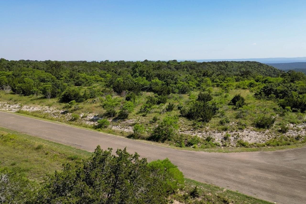 1.73 acres in Burnet County gallery image 2