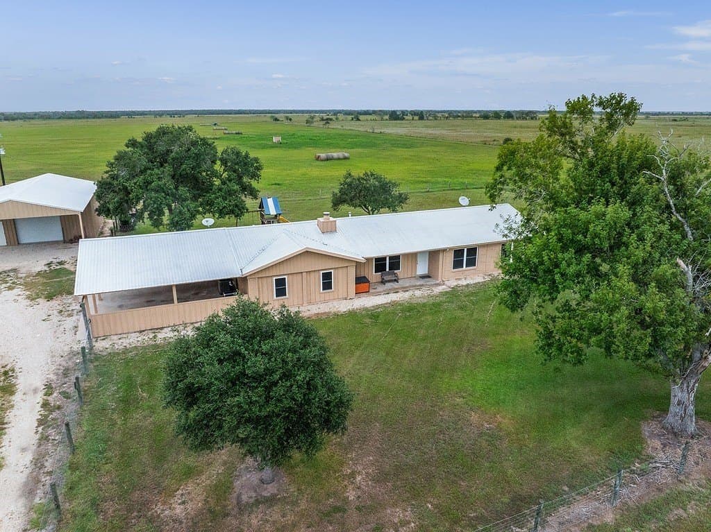 30 acres in Lavaca County - photo 6