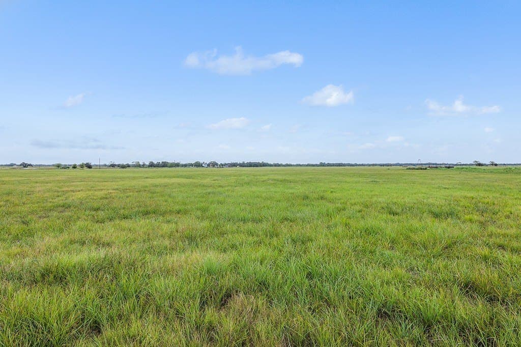 30 acres in Lavaca County - photo 26