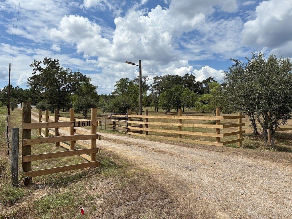2.58 acres in Colorado County - photo 2