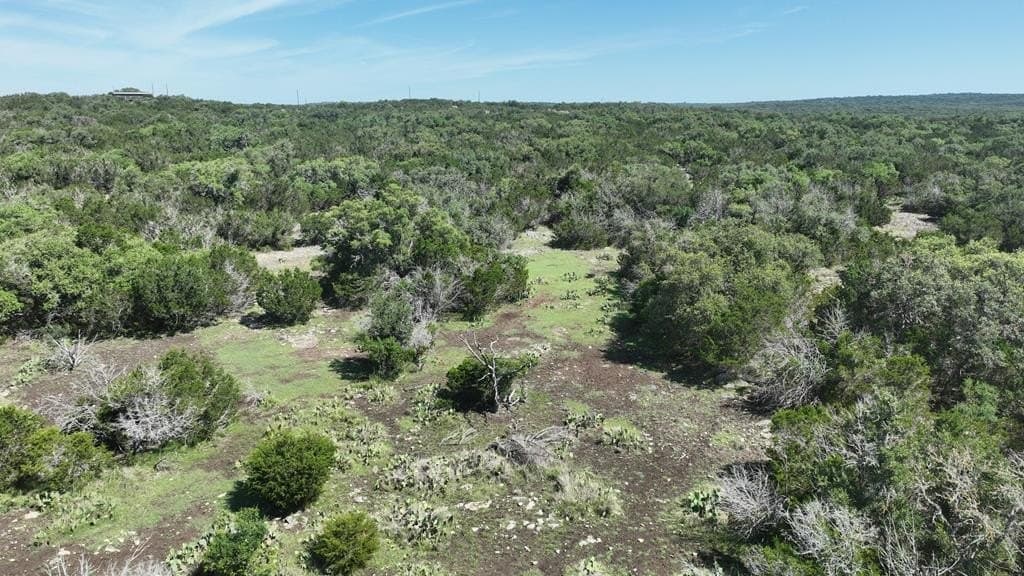 215.93 acres in Edwards County - photo 14