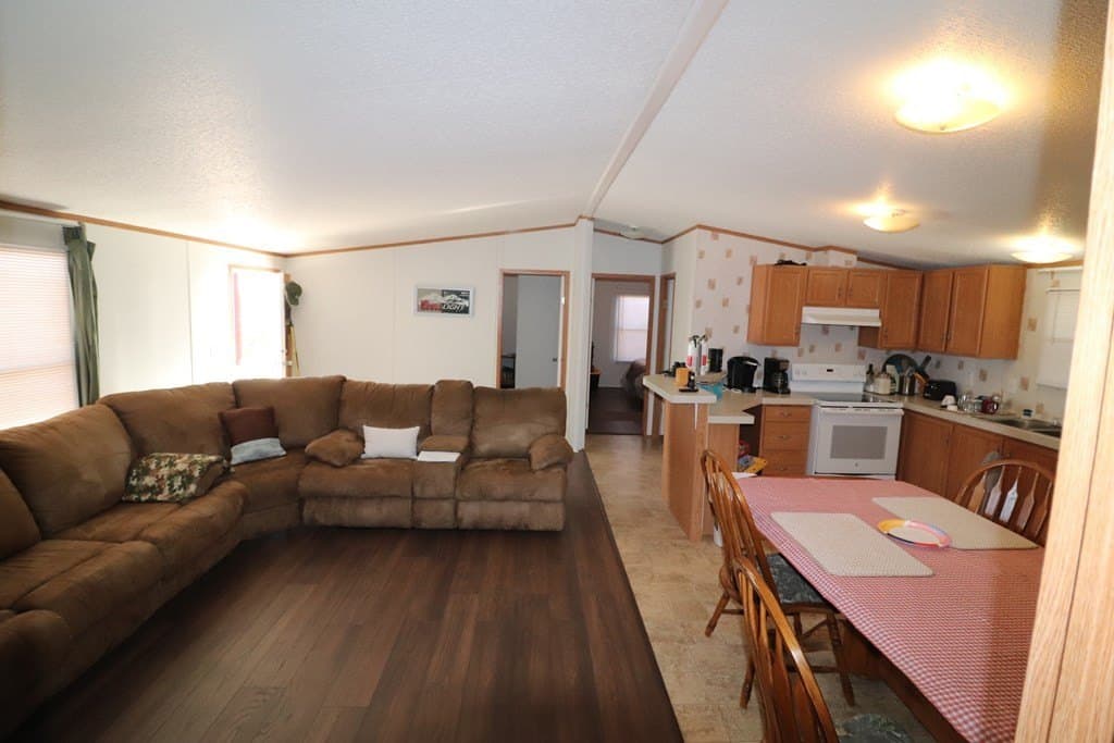 215.93 acres in Edwards County - photo 9