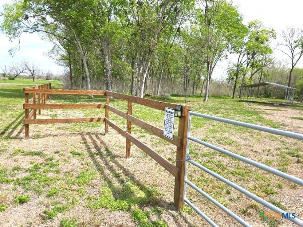 5.51 acres in Victoria County featured view