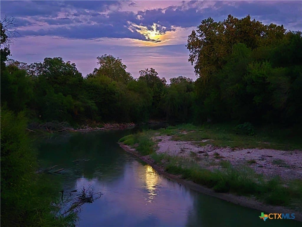 5.51 acres in Victoria County - photo 22