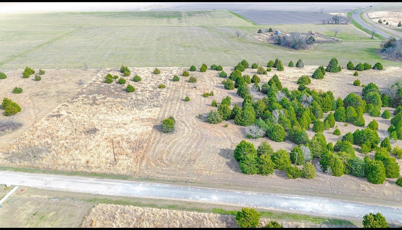 2.01 acres in Navarro County - photo 7