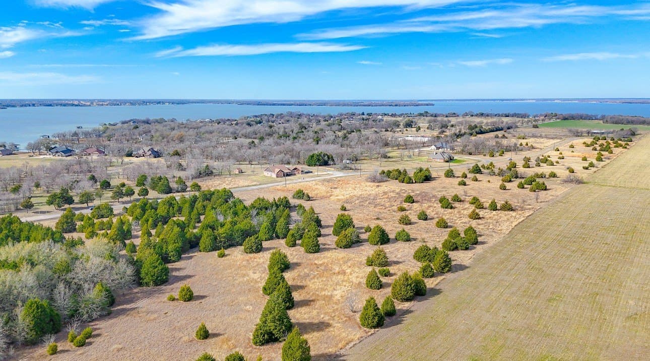 2.01 acres in Navarro County - photo 6