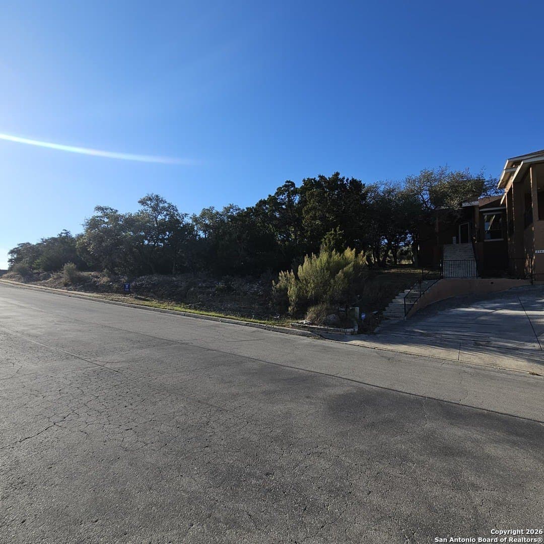 0.22 acres in Bexar County gallery image 4