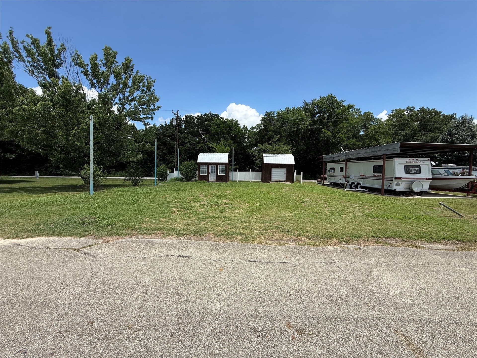 0.05 acres in Navarro County gallery image 3
