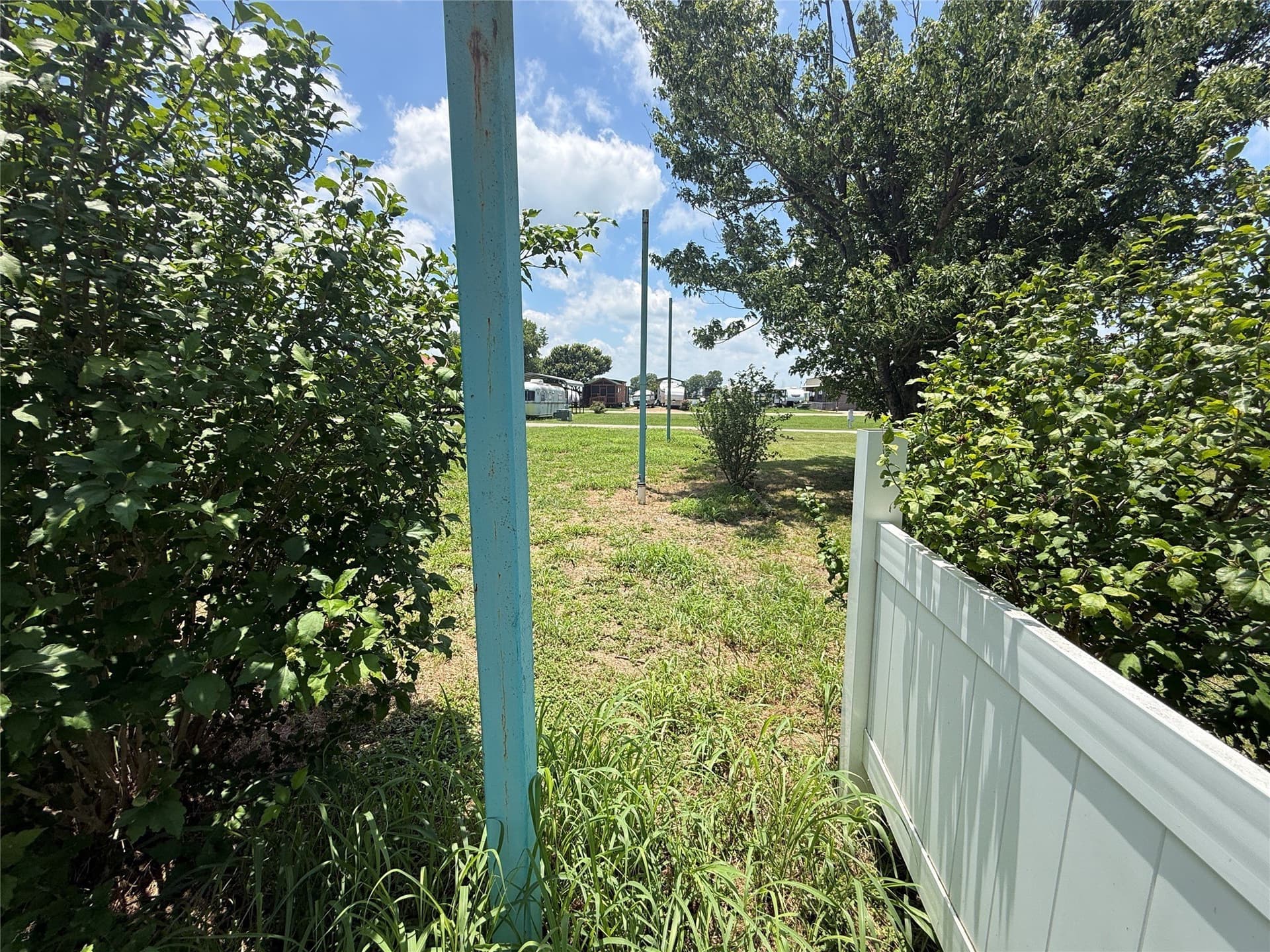 0.05 acres in Navarro County - photo 9