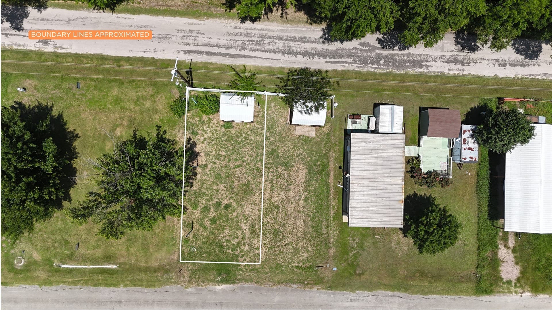 0.05 acres in Navarro County - photo 31