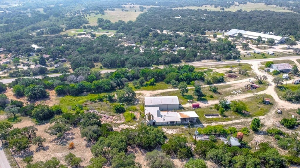 7 acres in Bandera County gallery image 4