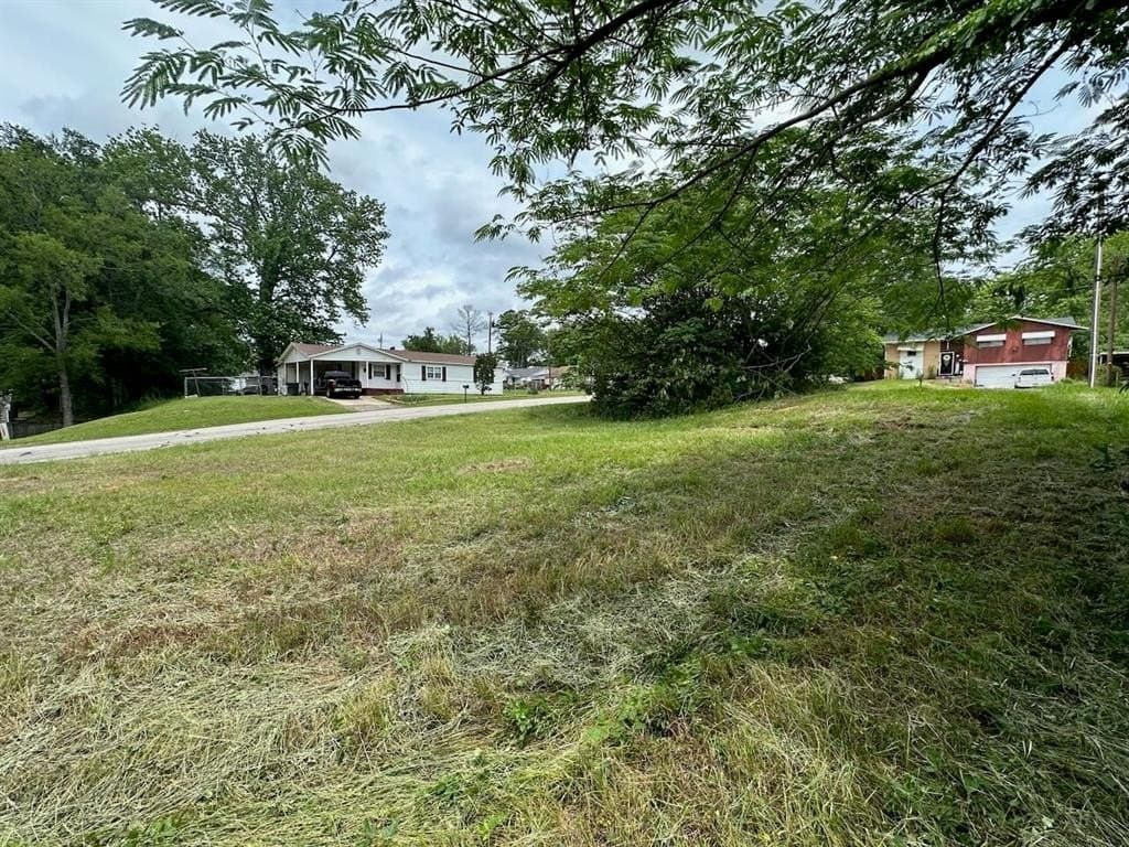 0.15 acres in Smith County gallery image 3