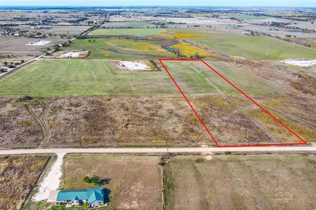 11 acres in Johnson County