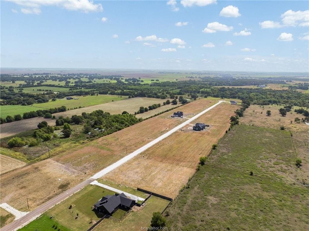 1.04 acres in Burleson County - photo 15