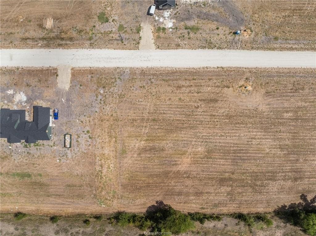 1.04 acres in Burleson County - photo 4