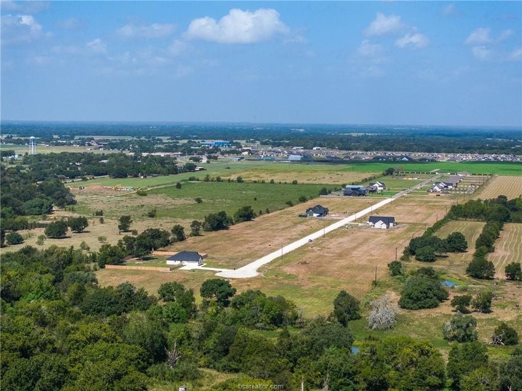 1.04 acres in Burleson County - photo 5