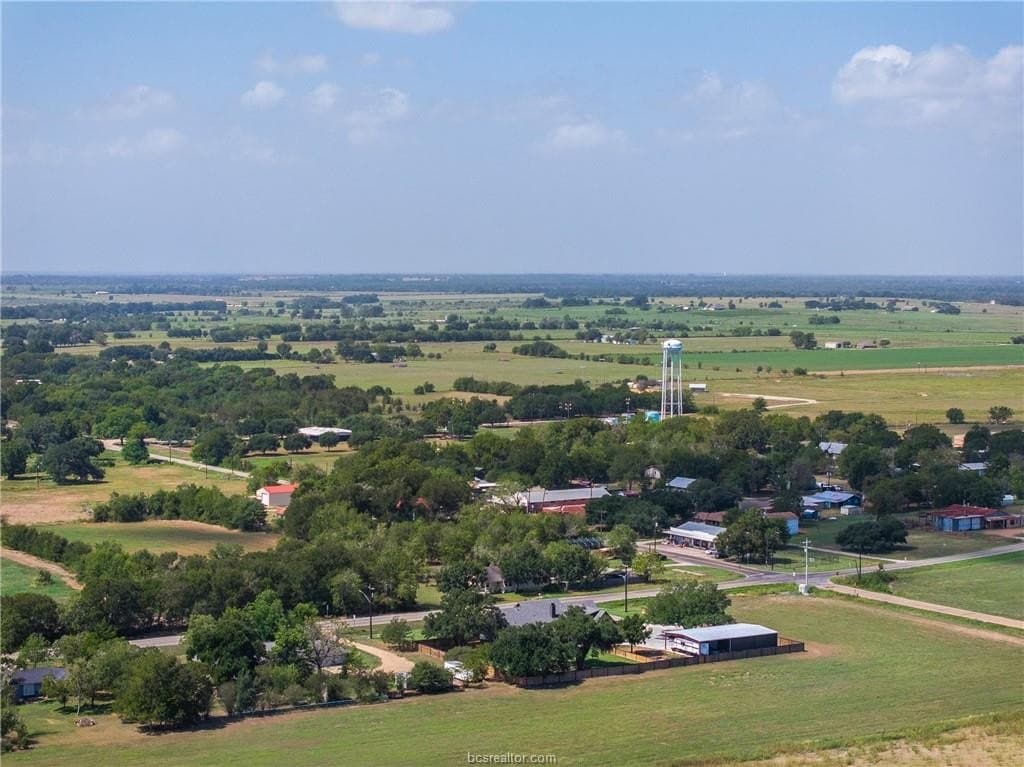 1.04 acres in Burleson County - photo 7