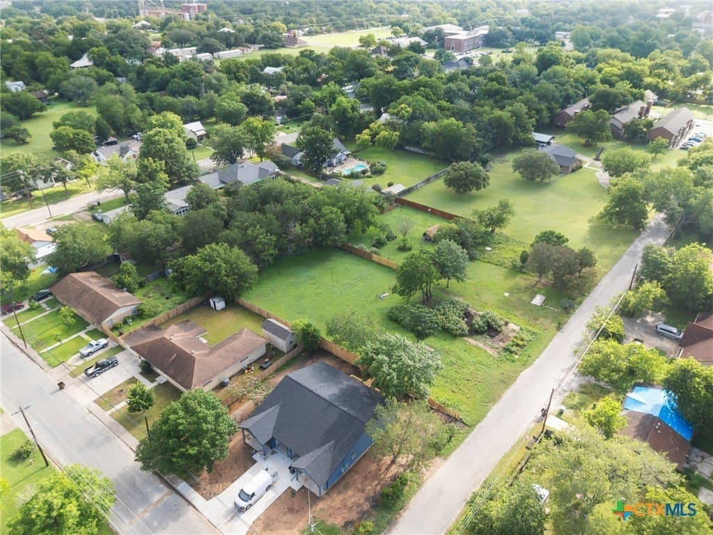 0.48 acres in Caldwell County - photo 16