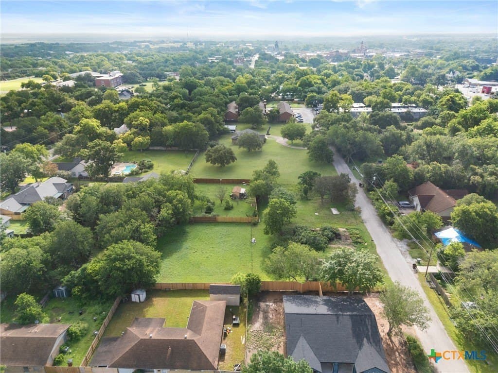 0.48 acres in Caldwell County - photo 17